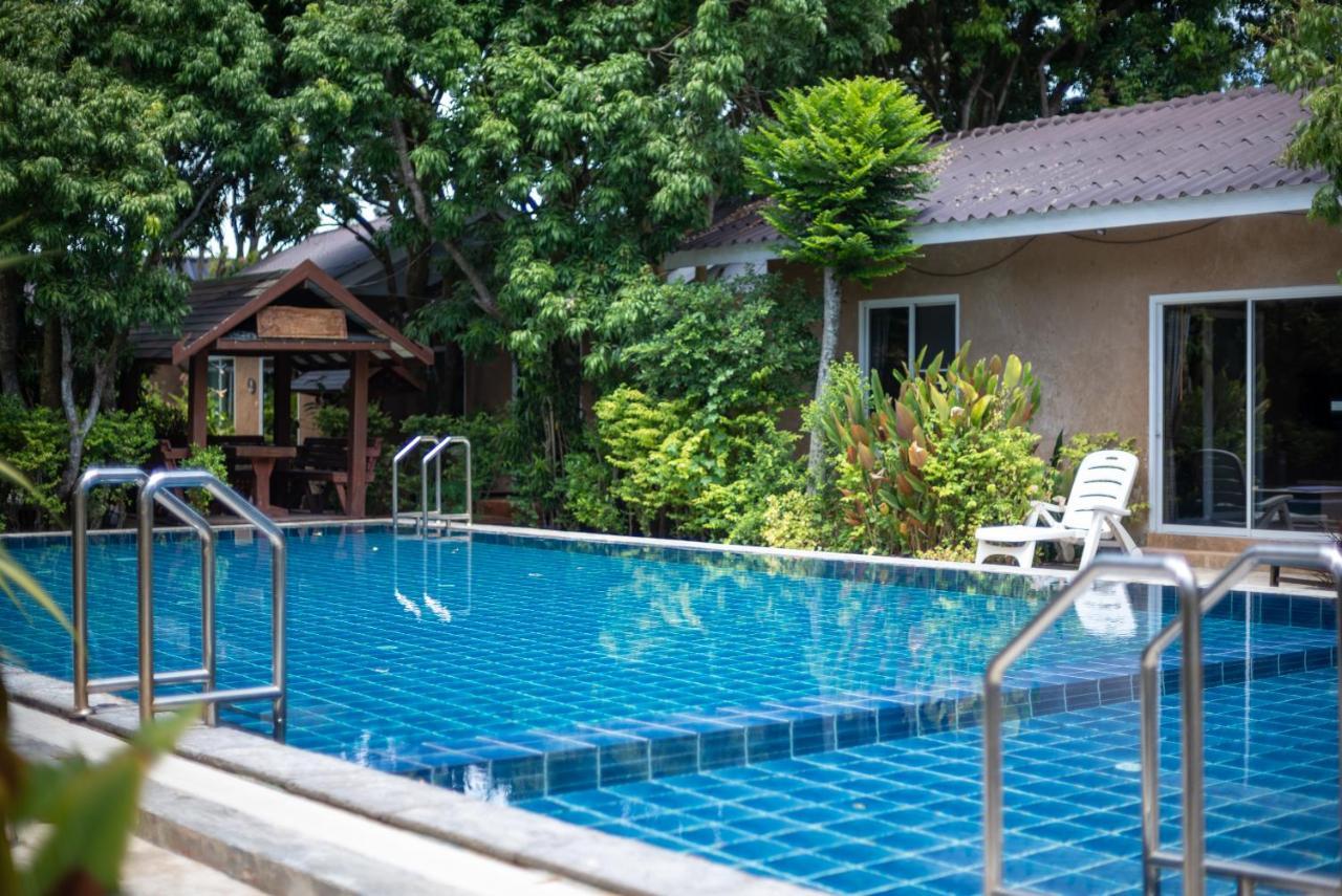 Muntra Garden Resort Sattahip Luaran gambar